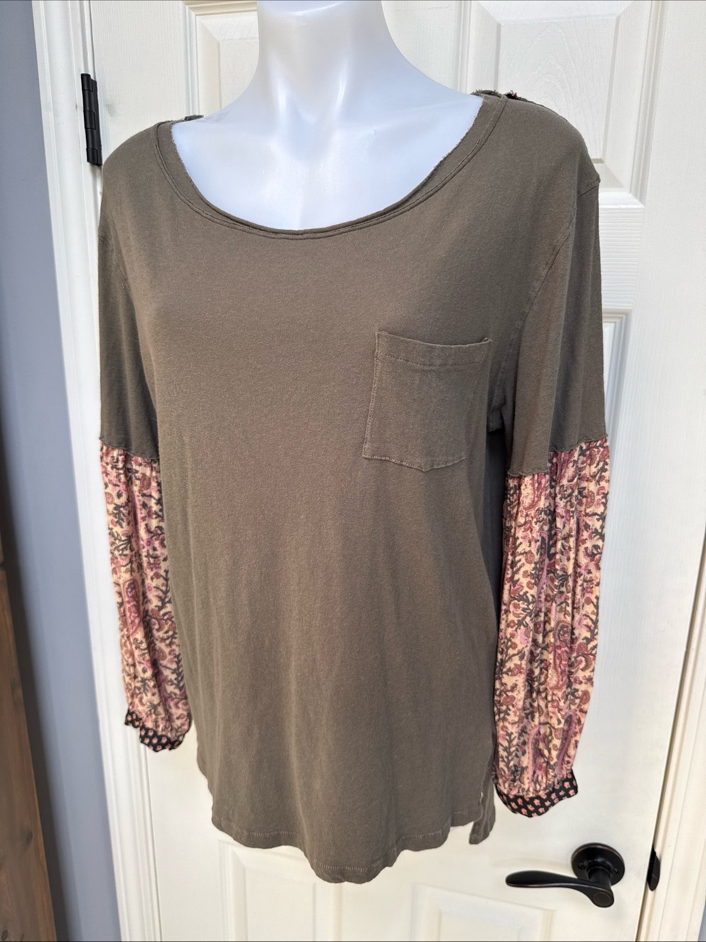 WE THE FREE PEOPLE Jade Blouse Green Paisley Puff Sleeve Pocket Boho sz S